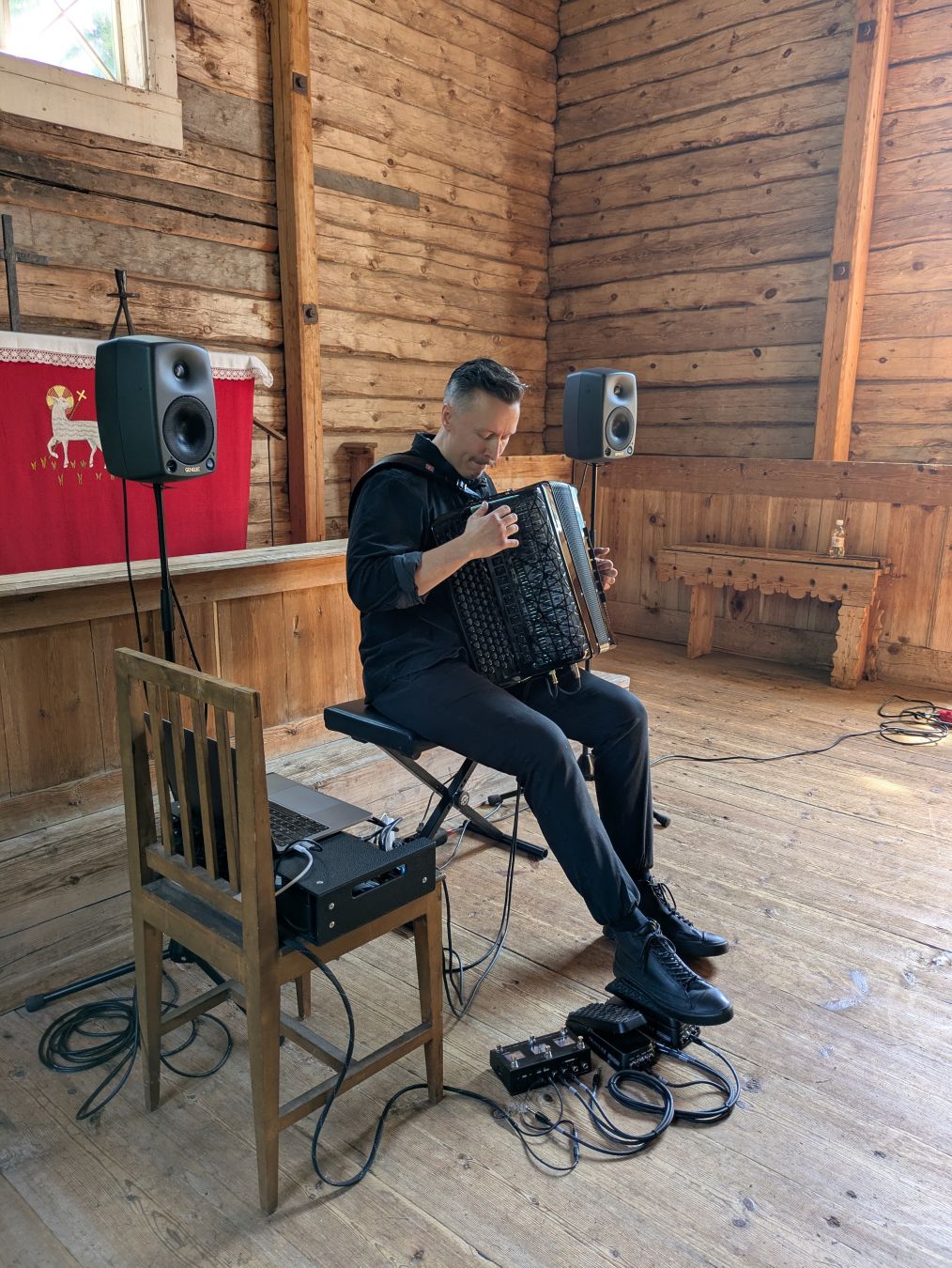 Posted media